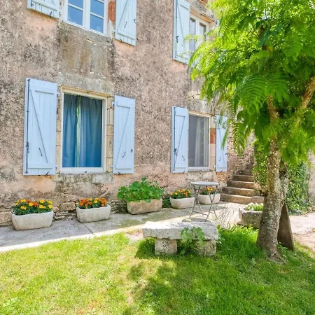 Splendid Holiday In D Gagnac With Heated Swimming Pool And Jacuzzi Casa de Férias