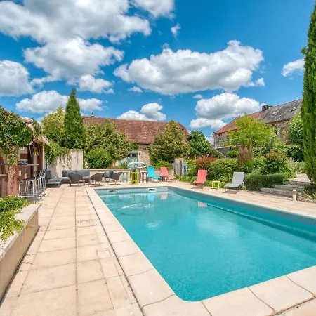 Casa de Férias Splendid Holiday In D Gagnac With Heated Swimming Pool And Jacuzzi